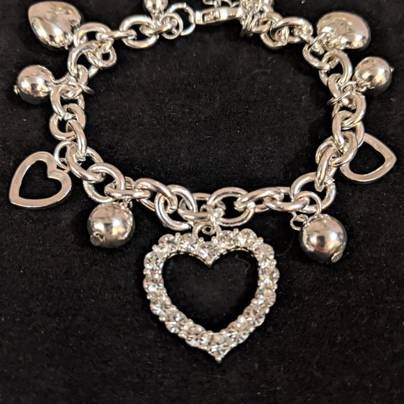 Crystal Heart Charm Bracelet - Picture 3 of 4